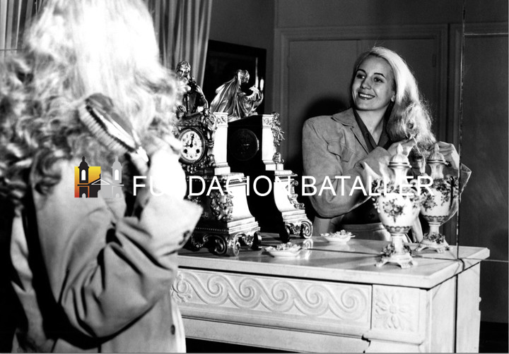 Eva Perón en una imagen hogareña de 1951. Pinilides Fusco